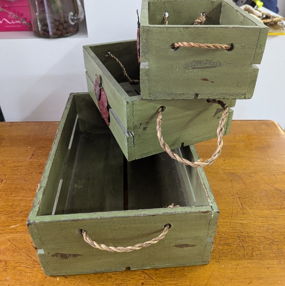 Adorable 3pc Apple Green Wooden Crates With Handles - Picture 3 of 13